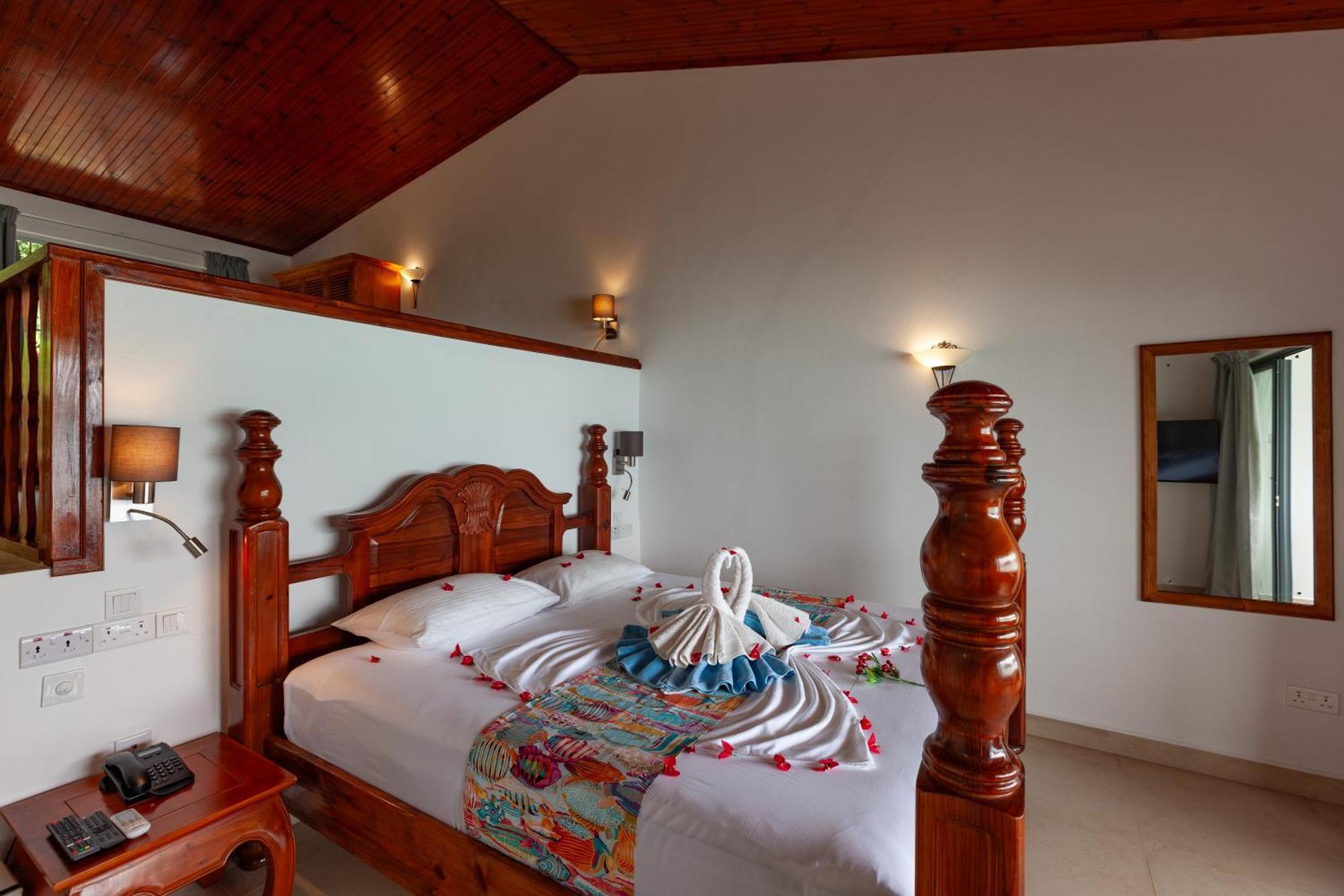 Colibri Hotel Baie Sainte Anne Ngoại thất bức ảnh